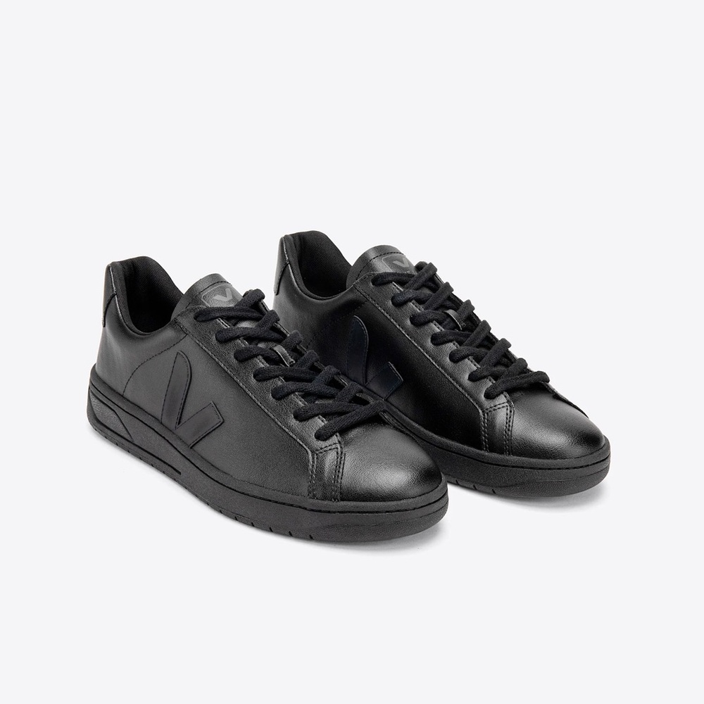 Veja Urca CWL Full Black sneakers